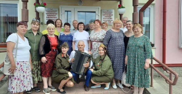 Songs were sung during the war1